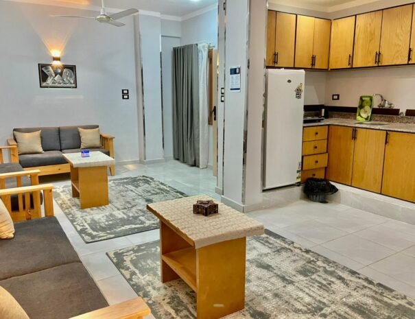 Living room & Kitchen